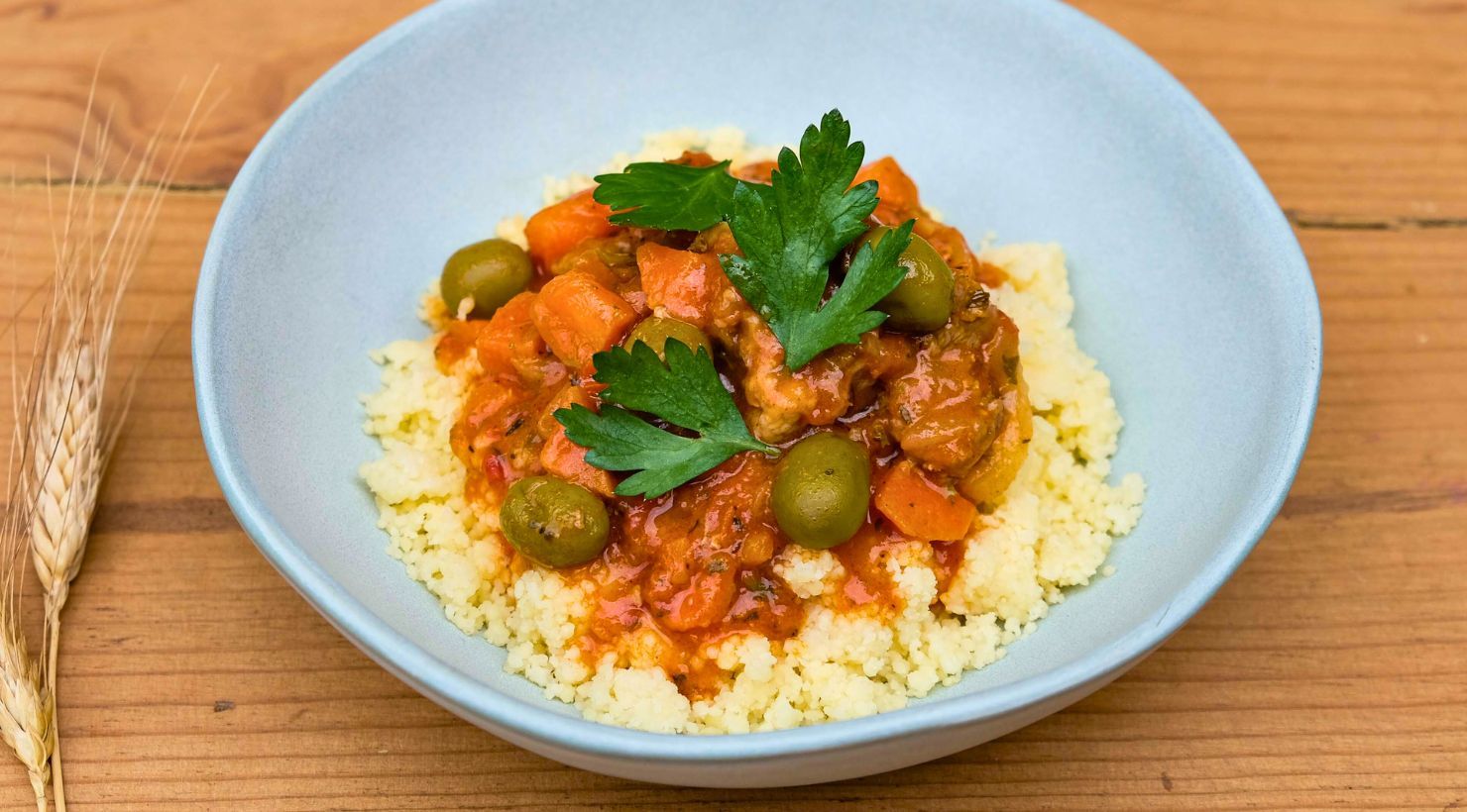 Mijoté de veau aux olives, semoule