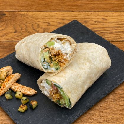 Wrap poulet, courgettes rôties & basilic
